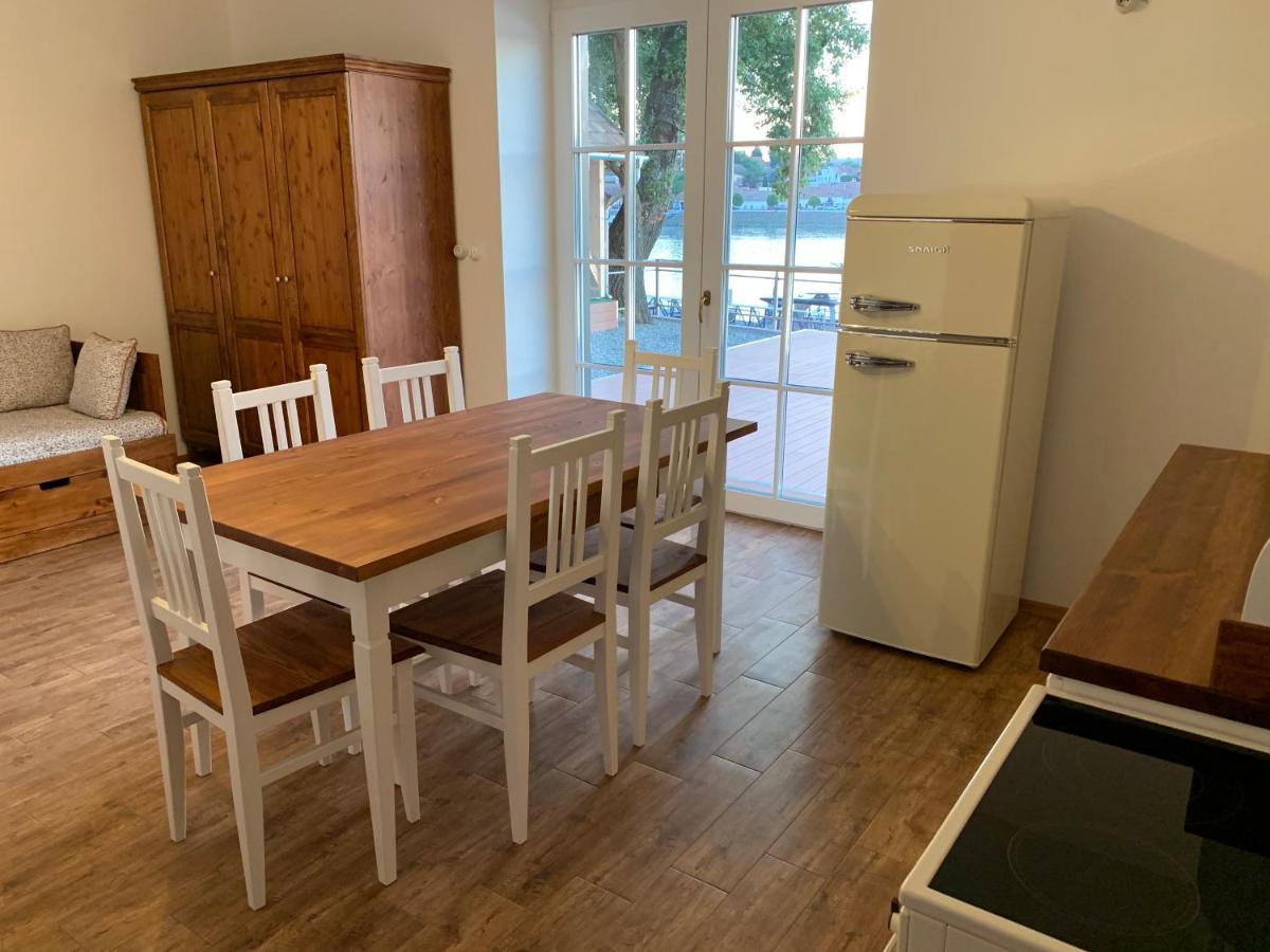 Szazesztendos Reveszhaz Apartman Szigetmonostor Екстериор снимка